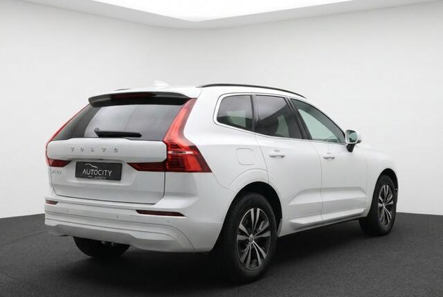 Volvo XC60 B4 MHEV 197PK Momentum 2WD | Dealeronderhouden