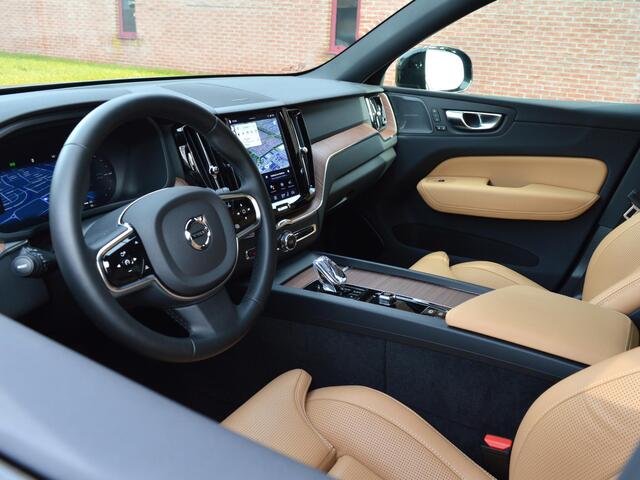 Volvo XC60 2.0 T6 Recharge AWD Plus Dark | Trekhaak