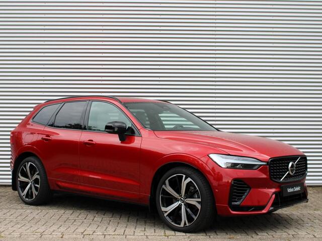 Volvo XC60 2.0 T8 Plug-in hybrid AWD Ultra Dark Automaat / Luchtvering Bowers & Wilkins / Trekhaak / Panoramadak / 21"velgen / Gelaagde zijruiten / Privacy Glass