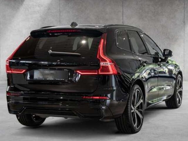 Volvo XC60 2.0 T8 Plug-in hybrid AWD Plus Dark (335kW/455PK) PANORAMA, LUCHTV, WINTER, HuD ** 1e EIG - Ex VOLVO) ** INFORMEER OOK NAAR ONZE AANTREKKELIJKE FINANCIAL-LEASE TARIEVEN **