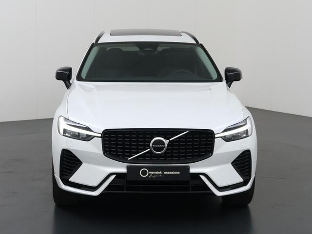 Volvo XC60 2.0 Recharge T6 AWD R-Design | Panoramadak | Elek. stoelen met Geheugen | HUD | Navigatie | Stoelverwarming | 360° Camera | DAB | Apple Carplay/Android Auto | LED | Cruise Control Adaptief |