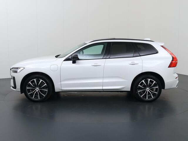 Volvo XC60 2.0 Recharge T6 AWD R-Design | Panoramadak | Elek. stoelen met Geheugen | HUD | Navigatie | Stoelverwarming | 360° Camera | DAB | Apple Carplay/Android Auto | LED | Cruise Control Adaptief |