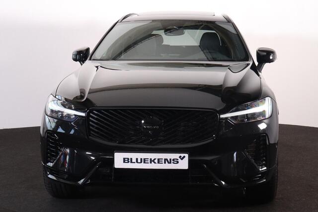 Volvo XC60 T8 Recharge AWD Ultra Black Edition Exec - Luchtvering - Panorama/schuifdak - IntelliSafe Assist & Surround - 360º Camera - Bowers & Wilkins audio - Adaptieve LED koplampen - Verwarmde voorstoelen, stuur & achterbank - Parkeersensoren voor & achter - Elek