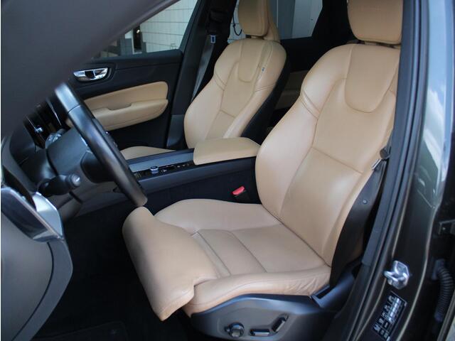 Volvo XC60 2.0 Recharge T8 AWD R-Design Panoramisch schuif/kantel dak, 360 Camera, Stoelverwarming, Harman/Kardon audio installatie, Navigatie