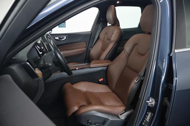 Volvo XC60 2.0 B5 Momentum Exclusive | Trekhaak | Panoramadak | Leder