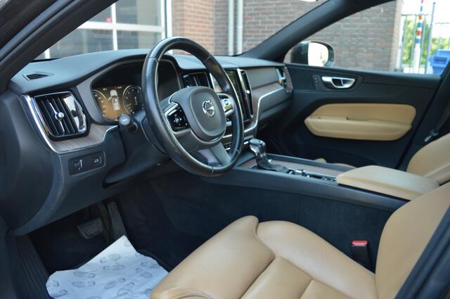 Volvo XC60 2.0 T5 AWD Inscription | AUT - LEDER