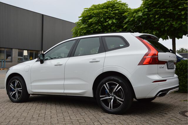 Volvo XC60 2.0 Recharge T8 AWD R-Design