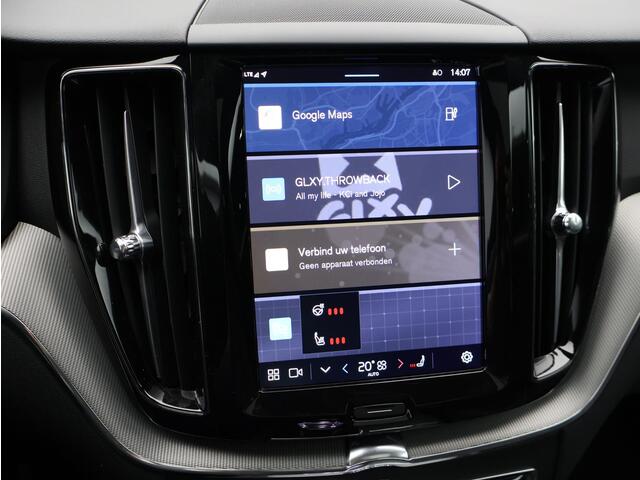Volvo XC60 2.0 T8 Plug-in hybrid AWD Ultra Black Edition / Trekhaak / Luchtvering / Head-Up Display / Panoramadak / Harman Kardon / 360 Camera / Stoel+Stuurverwarming /