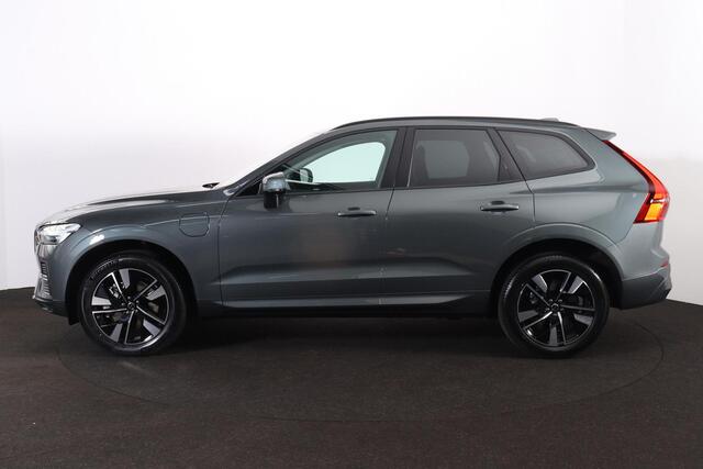 Volvo XC60 T6 Recharge AWD Essential -- IntelliSafe Assist & Surround - Achteruitrijcamera - Lederen bekleding - Verwarmde voorstoelen, stuur & achterbank - Parkeersensoren voor & achter - Extra getint glas - 19' LMV