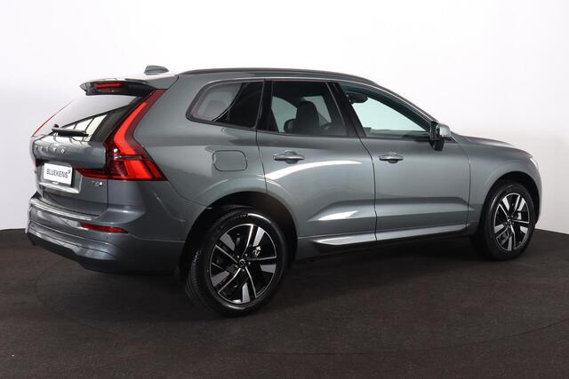 Volvo XC60 T6 Recharge AWD Essential -- IntelliSafe Assist & Surround - Achteruitrijcamera - Lederen bekleding - Verwarmde voorstoelen, stuur & achterbank - Parkeersensoren voor & achter - Extra getint glas - 19' LMV