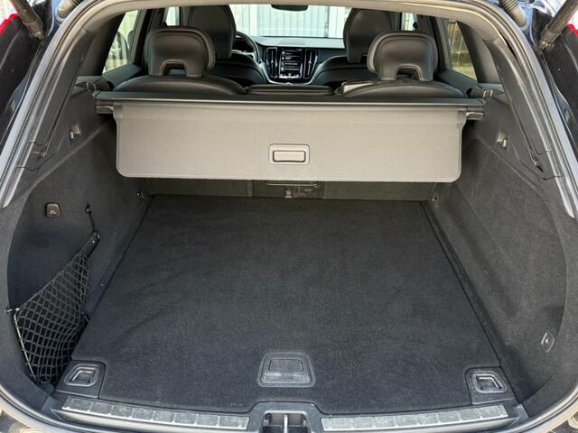 Volvo XC60 2.0 T4 R-Design 190 PK I Camera I Trekhaak I Stoelverwarming I Elektrische achterklep I Goed onderhouden