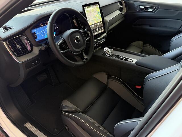 Volvo XC60 456PK 2.0 T8 456PK AWD ULTRA ! BLACK EDITION STOEL/STUUR.VER. 22''LMV PANO HEADUP HARMAN KARDON