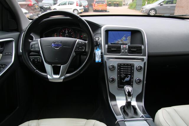 Volvo XC60 2.0 T5 FWD Ocean Race