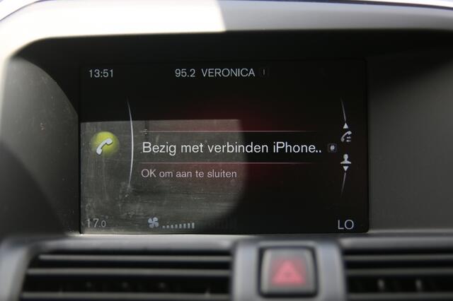 Volvo XC60 2.0 T5 FWD Ocean Race
