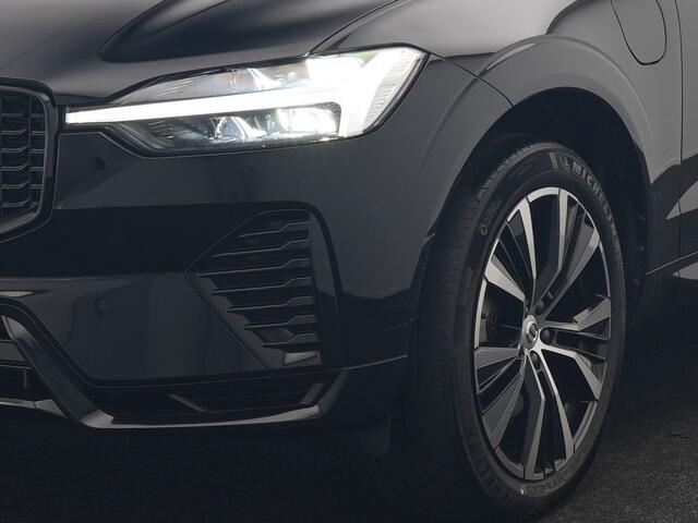 Volvo XC60 T8 AWD R-Design LONG RANGE PHEV 455pk Dealer O.H. | Trekhaak Af Fabriek | Panodak | Lederen Sportstoelen Memory & Verwarmd | Stuur Verwarmd | Keyless | Apple Carplay | Google Assistent | DAB | 20"L.M | Cruise Control | Plug In Hybrid |