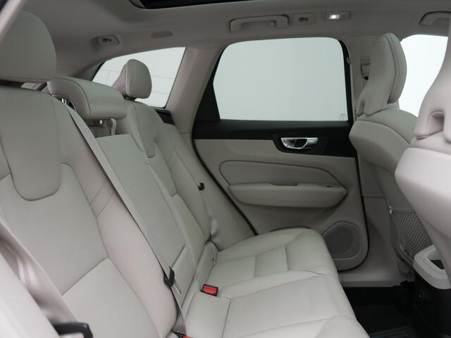 Volvo XC60 T6 AWD Plus Bright LONG RANGE PHEV 350pk Dealer O.H. | Panodak | Adaptive Cruise | Camera | Lederen Sportstoelen Memory & Verwarmd | Blis | Keyless | Apple Carplay | Stuur Verwarmd | Google Assistent | Plug In Hybrid |