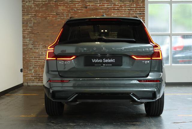 Volvo XC60 T8 Plug-in hybrid AWD Ultra Dark | Luchtvering | Nappa Lederen Bekleding | Stoel Massage | Stoelventilatie | Semi-Electrische Wegklapbare Trekhaak | 360° Parkeercamera | Parkeersensoren voor + achter | Parkeerverwarming |