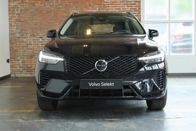 Volvo XC60 T6 Plug-in hybrid AWD Plus Dark | Head-Up display | Semi-Electrische Wegklapbare trekhaak | 360° Parkeercamera | Parkeersensoren voor + achter | Google infotainment | Parkeerverwarming | Panoramadak |