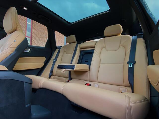 Volvo XC60 T6 Recharge AWD Plus Dark | Trekhaak | SOH 100%