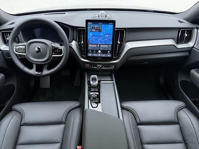 Volvo XC60 T8 406pk AWD Ultra - Dark Executive Edition / NIEUW / DIRECT LEVERBAAR / 22'' / STOELVENTILATIE / DUBBEL GLAS / CHARCOAL HEMEL / FOREST LAKE / MASSAGE /