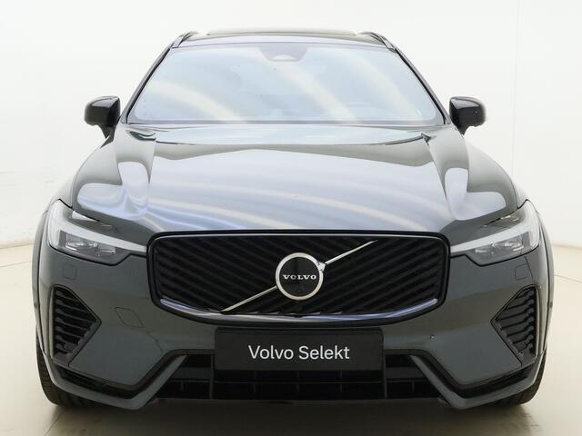 Volvo XC60 T8 406pk AWD Ultra - Dark Executive Edition / NIEUW / DIRECT LEVERBAAR / 22'' / STOELVENTILATIE / DUBBEL GLAS / CHARCOAL HEMEL / FOREST LAKE / MASSAGE /