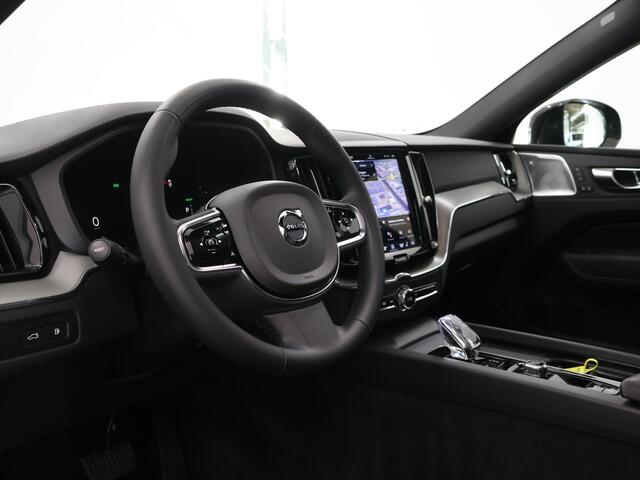 Volvo XC60 2.0 T6 Plug-in hybrid AWD Ultra Black Edition | Trekhaak Elektr. | Luchtvering | Bowers & Wilkins | Parkeercamera 360° | Stoelventilatie | Navigatie | Nappa Lederen Bekleding|