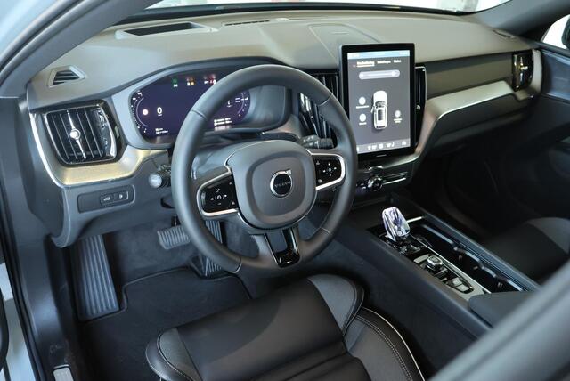 Volvo XC60 2.0 T6 Plug-in hybrid AWD Ultra Black Edition | Luchtvering | Harman Kardon Premium Audio | 360° Parkeercamera | Parkeersensoren voor + achter | Head-up Display | Google Infotainment | Stoelverwarming | Stuurwielverwarming