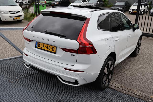 Volvo XC60 2.0 T8 Plug-in hybrid AWD Plus Dark Soh 100% FABRIEKSGARANTIE Panoramadak/Orrefors kristal pook/Zwarte hemel/Stoelverwarming voor & achter/Stuurverwarming/Harman kardon audio/360 camera/Elektrische stoelen met geheugen/Adaptieve cruis control/Lane assist/