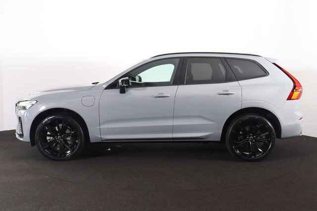 Volvo XC60 T6 Recharge AWD Plus Black Edition - IntelliSafe Assist & Surround - Harman/Kardon audio - Parkeercamera achter - Verwarmde voorstoelen, stuur & achterbank - Parkeersensoren voor & achter - Elektr. bedienb. voorstoelen met geheugen - Draadloze tel. lader