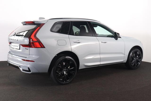 Volvo XC60 T6 Recharge AWD Plus Black Edition - IntelliSafe Assist & Surround - Harman/Kardon audio - Parkeercamera achter - Verwarmde voorstoelen, stuur & achterbank - Parkeersensoren voor & achter - Elektr. bedienb. voorstoelen met geheugen - Draadloze tel. lader