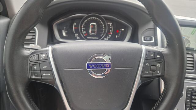 Volvo XC60 2.0 T5 Polar+ FWD / Camera / Leer / ACC / Schuif-kantel / Led /