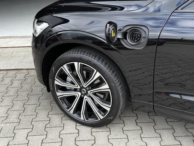 Volvo XC60 2.0 T6 Plug-in hybrid AWD Plus Dark 349 PK | Trekhaak | Panorama | Vol Leder | 21 Inch | 2 fase laden | Verwarmingspakket