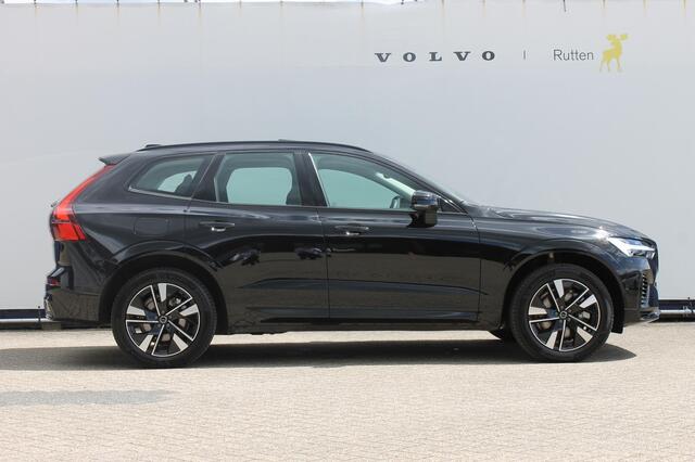 Volvo XC60 T6 350PK Automaat Plug-in hybrid AWD Plus Dark Google infotainment / Semi elektrisch wegklapbare trekhaak / Elektrisch bedienbare voorstoelen met geheugen / All seasonbanden