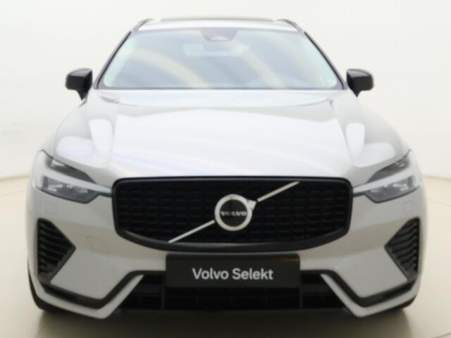 Volvo XC60 T6 350PK AWD Ultimate Dark / Long range / Luchtvering / HUD / Panorama dak / Trekhaak /