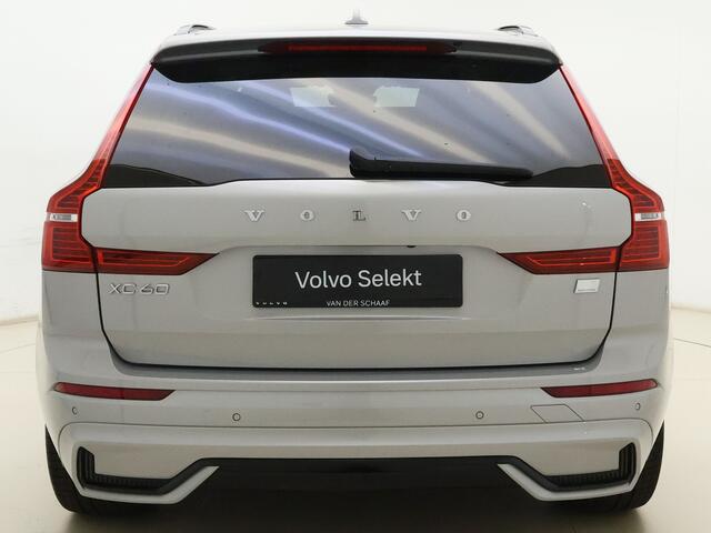 Volvo XC60 T6 350PK AWD Ultimate Dark / Long range / Luchtvering / HUD / Panorama dak / Trekhaak /
