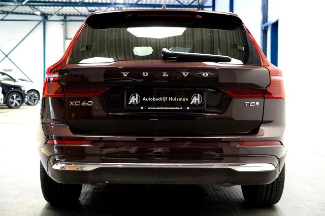 Volvo XC60 2.0 T8 AWD 335kW/456pk Aut8 Recharge Ultra Bright Executive LUCHTVERING + BOWERS&WILKINS + EL.TREKHAAK + PANORAMADAK + BLIS + HEAD-UP + PILOT ASSIST + STOELVERWARMING/-VENTILATIE/-MASSAGE + ADAPT.CRUISE + 360 CAMERA + STUURVERWARMING + 21" LM-VELGEN!