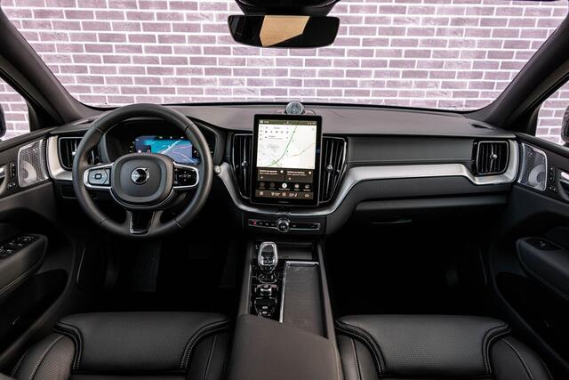 Volvo XC60 T8 Plug-in hybrid AWD Ultra Dark Exec. Ed. | Google | Long Range | Bowers & Wilkins Audio | Luchtvering | Gelamineerd Zijruiten Rondom | Stoelmassage & Ventilatie | Getint Glas | LED Koplampen | Stoel-/Stuurverwarming | Dodehoekdetectie | Keyless | Zitver