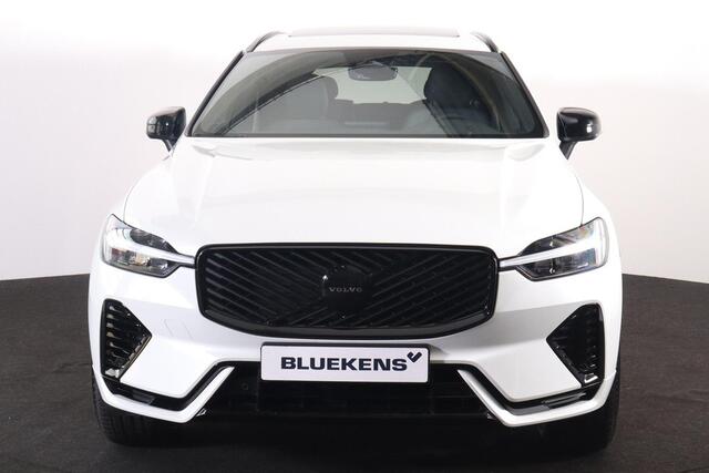 Volvo XC60 T6 Recharge AWD Plus Black Edition - Panorama/schuifdak - IntelliSafe Assist & Surround - Harman/Kardon audio - Parkeercamera achter - Verwarmde voorstoelen, stuur & achterbank - Parkeersensoren voor & achter - Elektr. bedienb. voorstoelen met geheugen -