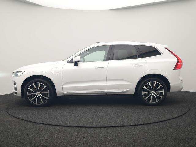 Volvo XC60 T6 AWD Plus Bright LONG RANGE PHEV 350pk Dealer O.H. | Trekhaak Af Fabriek | Panodak | Adaptive Cruise | Camera | Lederen Sportstoelen Memory & Verwarmd | Keyless | Blis | Stuur Verwarmd | Google Assistent | 20"L.M | Apple Carplay | DAB | Plug In Hybrid |