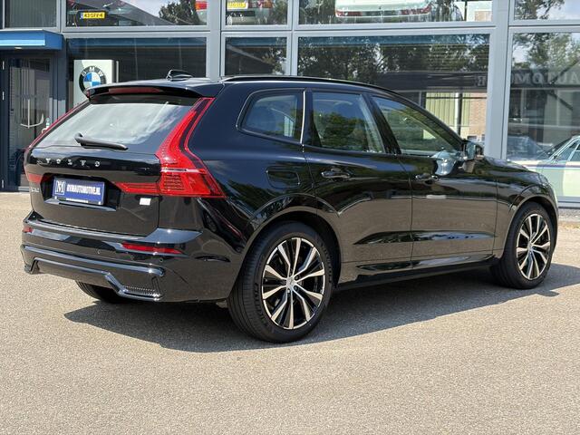 Volvo XC60 2.0 T8 Plug-in hybrid AWD Ultra Dark 12 MND. BOVAG GARANTIE | PANORAMA DAK | ACHTERUITRIJ CAMERA | BOWERS & WILKINS | MEM. SEATS | STOEL+STUUR VERWARMING |