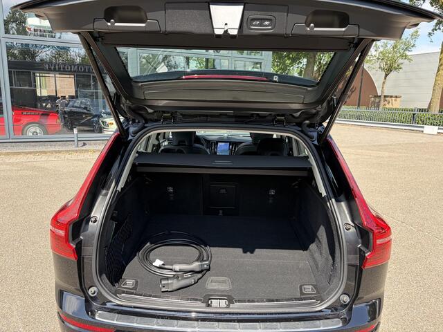 Volvo XC60 2.0 T8 Plug-in hybrid AWD Ultra Dark 12 MND. BOVAG GARANTIE | PANORAMA DAK | ACHTERUITRIJ CAMERA | BOWERS & WILKINS | MEM. SEATS | STOEL+STUUR VERWARMING |