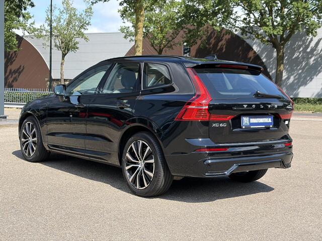 Volvo XC60 2.0 T8 Plug-in hybrid AWD Ultra Dark 12 MND. BOVAG GARANTIE | PANORAMA DAK | ACHTERUITRIJ CAMERA | BOWERS & WILKINS | MEM. SEATS | STOEL+STUUR VERWARMING |