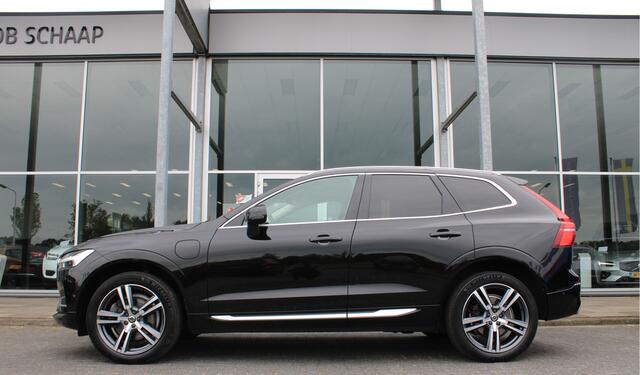 Volvo XC60 T8 390PK Automaat Twin Engine AWD Inscription | Schuif/kanteldak | Adapt. Cruise | Trekhaak | Verw. Voorstoelen | PDC + Camera |