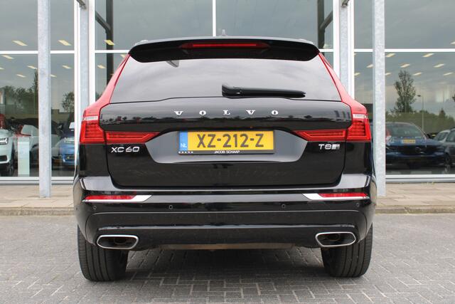 Volvo XC60 T8 390PK Automaat Twin Engine AWD Inscription | Schuif/kanteldak | Adapt. Cruise | Trekhaak | Verw. Voorstoelen | PDC + Camera |