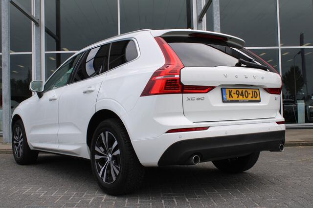 Volvo XC60 B4 198PK Automaat Business Pro | Trekhaak | H&K Audio | Adapt. Cruise | 360 Camera | Privacy Glas | BLIS | Keyless |