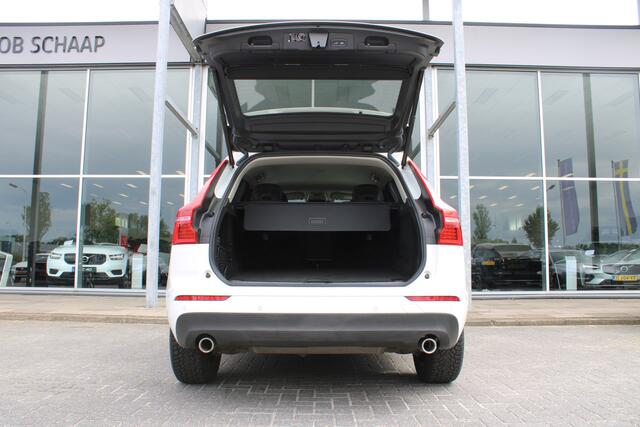 Volvo XC60 B4 198PK Automaat Business Pro | Trekhaak | H&K Audio | Adapt. Cruise | 360 Camera | Privacy Glas | BLIS | Keyless |