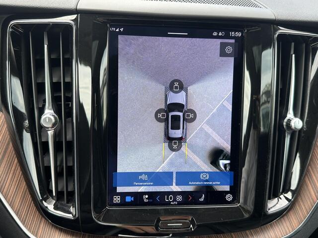 Volvo XC60 2.0 T6 Plug-in hybrid AWD R-Design LUCHTVERING | 360 CAMERA | MEMORY | PANORAMADAK | HARMAN KARDON | MEGA VOL! | DEALER ONDERHOUDEN