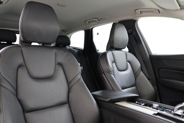 Volvo XC60 B5 (M-HYBRID) INSCRIPTION -LEDER|POWER-SEATS|KEYLESS|PRIVACY.GLAS|TREKHAAK|21"|GOOGLE