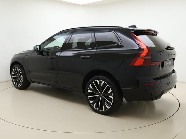 Volvo XC60 T6 350pk AWD Ultra Dark / Luchtvering / Bowers en Wilkins audio / Navy Herringbone bekleding / HUD / Panorama dak /
