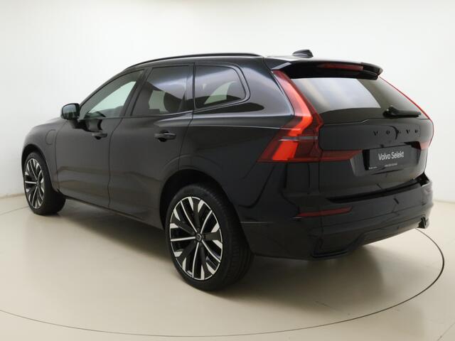 Volvo XC60 T6 350pk AWD Ultra Dark / Luchtvering / Bowers en Wilkins audio / Navy Herringbone bekleding / HUD / Panorama dak /